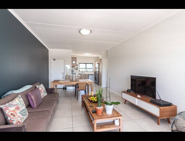 2 BEDROOM APARTMENT SOLD IN RICHWOOD